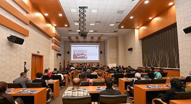 Üniversite Öğrencileri Selçuklunun Meclis Oturumunu Takip Etti