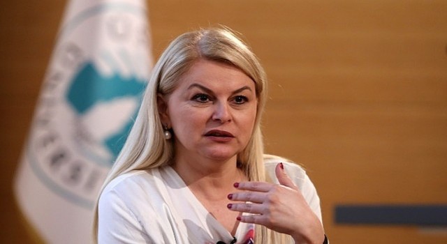 Prof. Dr. Deniz Ülke Kaynak: “Trump tüm dünyada bir sadakat ve itaat düzeni kurmak istiyor!”Prof. Dr. Deniz Ülke Kaynak: “Trump tüm dünyada bir sadakat ve itaat düzeni kurmak istiyor!”