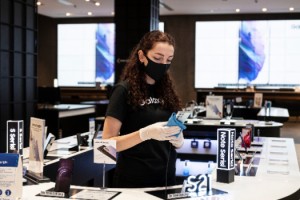 Samsung Galaxy S21 Serisi Mağazalarda