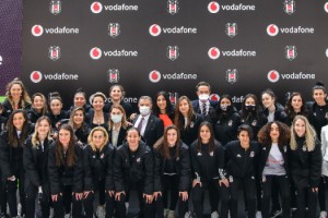 BEŞİKTAŞ-VODAFONE İŞBİRLİĞİ, KADIN FUTBOL TAKIMI SPONSORLUĞUYLA DEVAM EDECEK