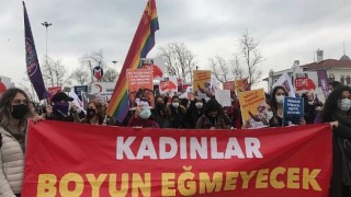 Boyun Eğmeyen Kadınlar Sokaktaydı