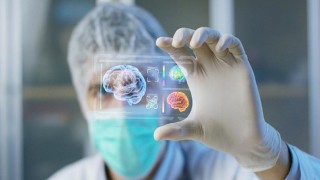 Covid-19 beyni 10 yıl yaşlandırabiliyor!