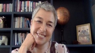 D&R Piraye Erdoğan ile bir ilki gerçekleştirdi