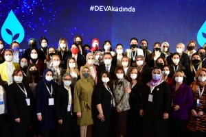 ‘Ekonomik dar boğazdan ve politik sıkışmışlıktan ancak kadınların aklı ve emeğiyle kurtulabiliriz’