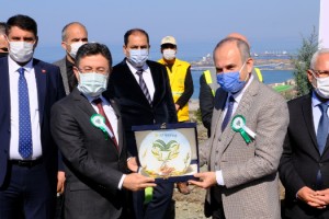 GÜBRETAŞ, İSKENDERUN’DA 11.111 FİDANI TOPRAKLA BULUŞTURDU