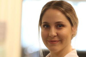 Ünlü biriyle aşk yaşadığını iddia etse de tartışmayın!