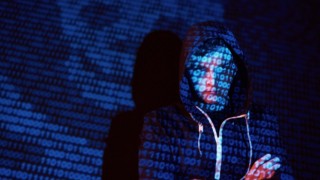 Doxing tehdidi yayılıyor, hedefli e-posta saldırıları yükselişte