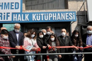 İMAMOĞLU’NDAN AHMET ARİF ŞİİRİYLE DAYANIŞMA MESAJI: “DAYAN KİTAP İLE, İŞ İLE, UMUT İLE, SEVDA İLE, DÜŞ İLE…”