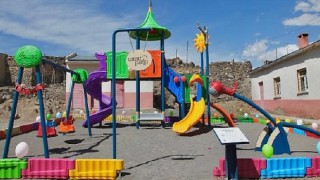 Kars “Umut Parkı” 22 Nisan’da çocukların yüzünü güldürdü