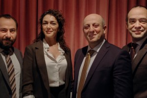 TİYATRO SAHNESİNDEN GAİN EKRANINA TAŞINAN ‘METOT’ EKRAN HAYATINA BAŞLIYOR