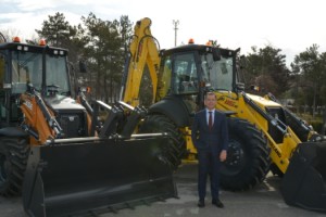 TÜRKTRAKTÖR’ÜN ÜRETİM VE SATIŞ GRAFİĞİNDEKİ YÜKSELİŞ SÜRÜYOR