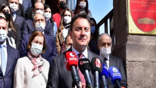 Uluslararası alanda küçük düşürülmemizin nedeni dış politikada kötü yönetimdir