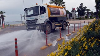 Aliağa Belediyesi’nden Bayram Temizliği