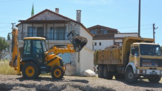 Çakmaklı Mahallesi’nde Sahil Temizliği