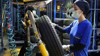 Goodyear’da lastik üretimine kadın eli değdi