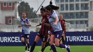Turkcell Kadın Futbol Ligi Sağlık Çalışanları Sezonu’nda yarı finaller pazar