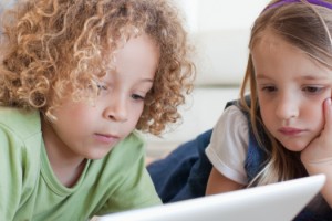 Yaşları küçük dijital dünyaları büyük olanlar için Parola oluşturmanın eğlenceli yolları