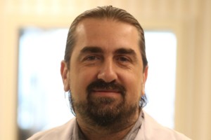 ALS’nin ilk evrelerinde hareketlerde güçlük ortaya çıkıyor