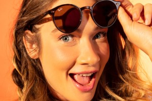 Atasun Optik’ten Dünya Selfie Günü için çekilen karelere havalı bir dokunuş