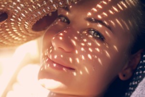 DERİ KANSERİ HAKKINDA DOĞRU SANILAN 10 YANLIŞ!