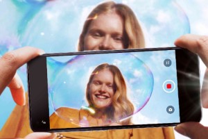 Dünya Selfie Günü'nde OPPO Reno5 Serisi ile Fark Yaratın