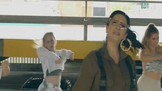 “Gamze Akın” ödüllü İngiliz dansçıları Türkçe müzik ile oynattı!