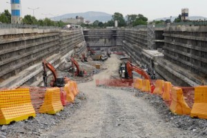 İMAMOĞLU’NDAN “İBB METRO HATTINI DURDURDU” İDDİALARINA YANIT: “ONAY ÇIKTIĞINDA VE KREDİ BULUNDUĞUNDA ÇALIŞMALAR BAŞLAYACAK”