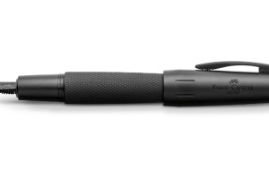 KAHRAMAN BABALARA YAKIŞAN EN ŞIK HEDİYELER FABER-CASTELL’DE