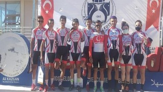 Levent Vadisi Dağ Bisikleti Kupası yarışlarında Brisaspor yarıştığı 3 kategoride şampiyon oldu