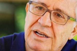 TOPLUMU DEĞİŞTİREN VE DÖNÜŞTÜREN SORUNLAR ZÜLFÜ LİVANELİ’NİN YENİ ROMANI “BALIKÇI VE OĞLU”NDA