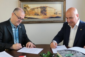 YAZAR HAYRİ CEM’İN YENİ KİTABININ TÜM TELİF GELİRİ DARÜŞŞAFAKA’YA