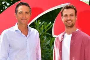 ARAS BULUT İYNEMLİ VODAFONE SIMPLE LANSMANINA KATILDI