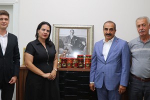 Kemalpaşa'da kiraz ve yaş meyve sebze ihracatına inspektör desteği