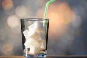 ŞEKERLİ İÇECEKLER EN ÇOK GENÇLERİN GÖZDESİ