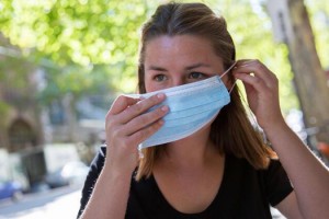 Sıcak Hava ve Maske Cildinizin Düşmanı Olmasın