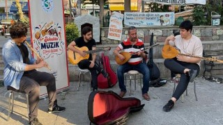 Beykoz Sahili Sokak Müzisyenleriyle Doldu