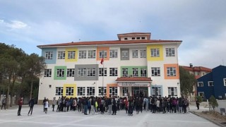 Akfen İnşaat Burhaniye Hasan Akın Anadolu Lisesi’ni Tamamladı