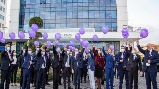 Alzheimer farkındalığı için Halkbank çalışanları el ele