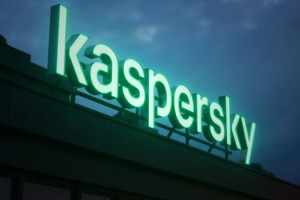 Dolandırıcılar yeni James Bond filminin peşinde