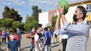 Fatih İlkokulu’nda Başkan Serkan Acar ve Öğrencilerden Renkli buluşma