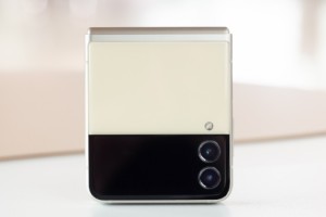 Galaxy Z Fold3 5G ve Galaxy Z Flip3 5G’nin mağazalardaki satışı başladı!