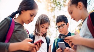 Okular açıldı teknoloji alışverişi hareketlendi