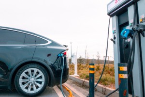 Zorlu Enerji, sıfır emisyonlu kesintisiz ulaşımın formülü ZES yatırımlarını genişletiyor