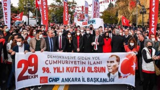 Ankara’da CHP’liler Anıtkabir’e Yürüdü