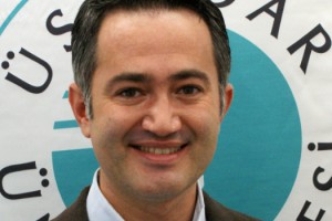 Kekemelik komik ya da dramatik değil!