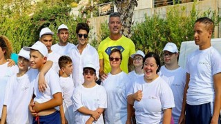 Özel Gereksinimli Gençler “Engelsiz Kulaçlar” Etkinliğinde Sadettin Saran İle Yüzdü