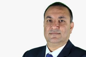 Prof. Dr. Serdal Uğurlu: “Uzun dönemde oluşabilecek eklem hasarlarını engelleyebilmek için zamanında tanı ve etkili tedavi önem taşıyor”