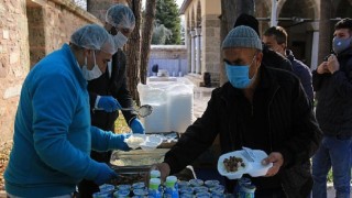 Atatürk için mevlid-i şerif ve yemek ikramı