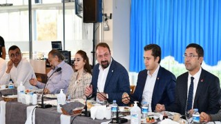 Başkan Yücel ve Gümrükçü Muhtarlar İle Buluştu