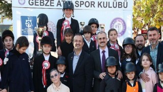 Biniciler hünerlerini sergiledi